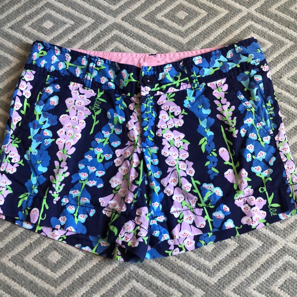 Navy Floral Lilly Pulitzer Shorts Size 0
